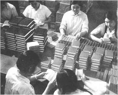 “文革”时女售货员与中学生引用毛主席语录的经典吵架_图1-2