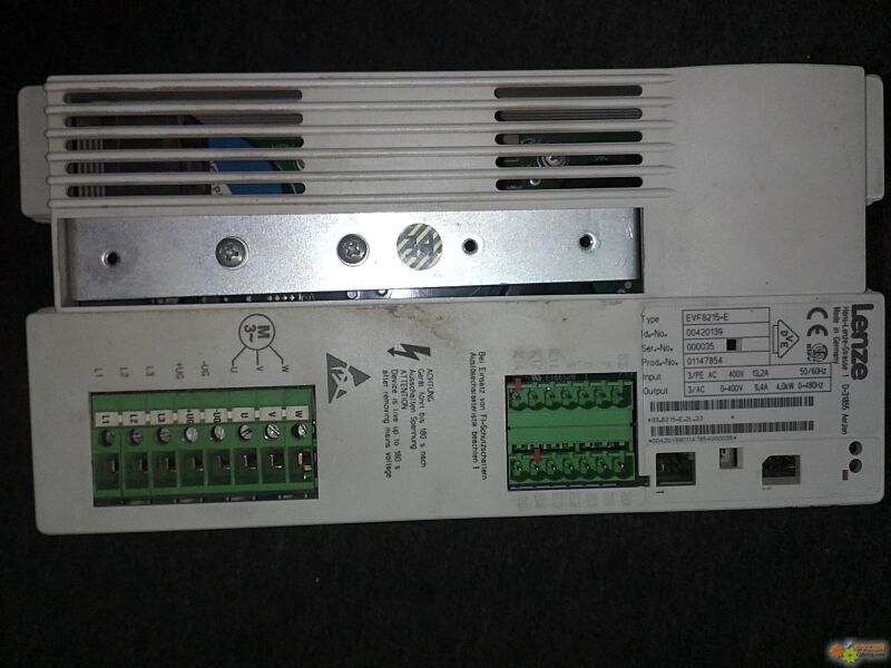 附件 伦茨ev8215e(4kw)变频器图片.jpg