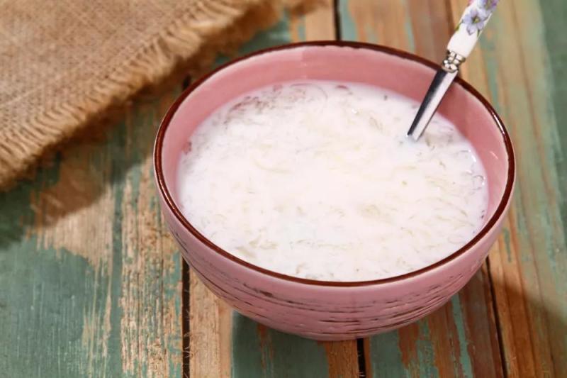 吃燕窝的熬夜者