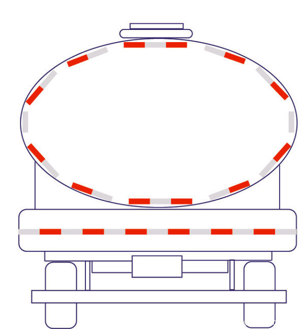 敢冒险罚200元&nbsp;奔驰6驱皮卡情迷反光贴