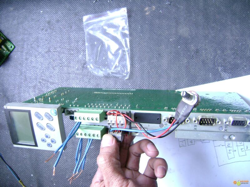 附件 伦茨9325ev变频器主板.jpg