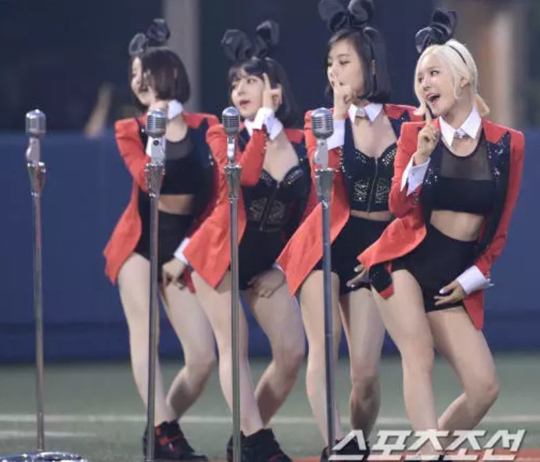 崔雪莉“自杀”：恐怖的韩国娱乐圈