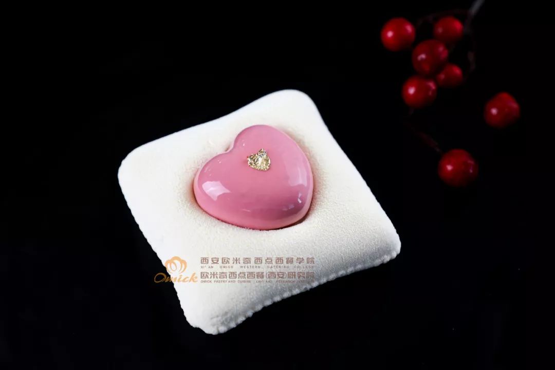 甜点这么装饰=很贵！！！