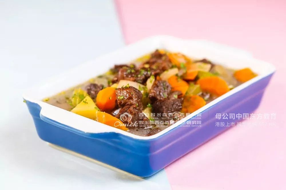 为什么学西餐要去西安欧米奇，而不是店里做学