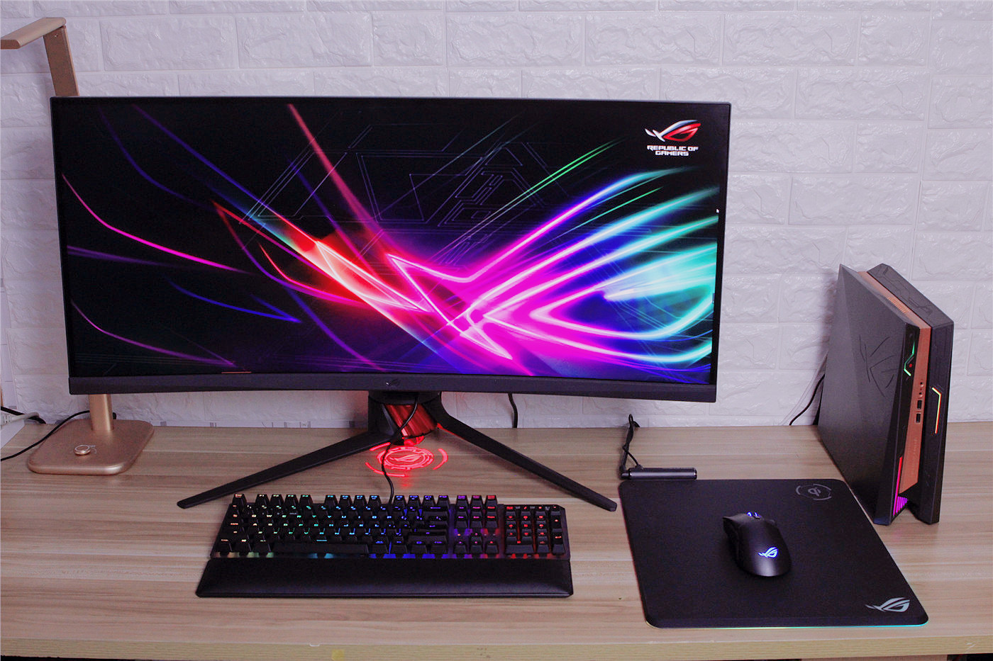 可在泥浆里翻滚的特工，华硕TUF GAMING K7光轴电竞键盘评测