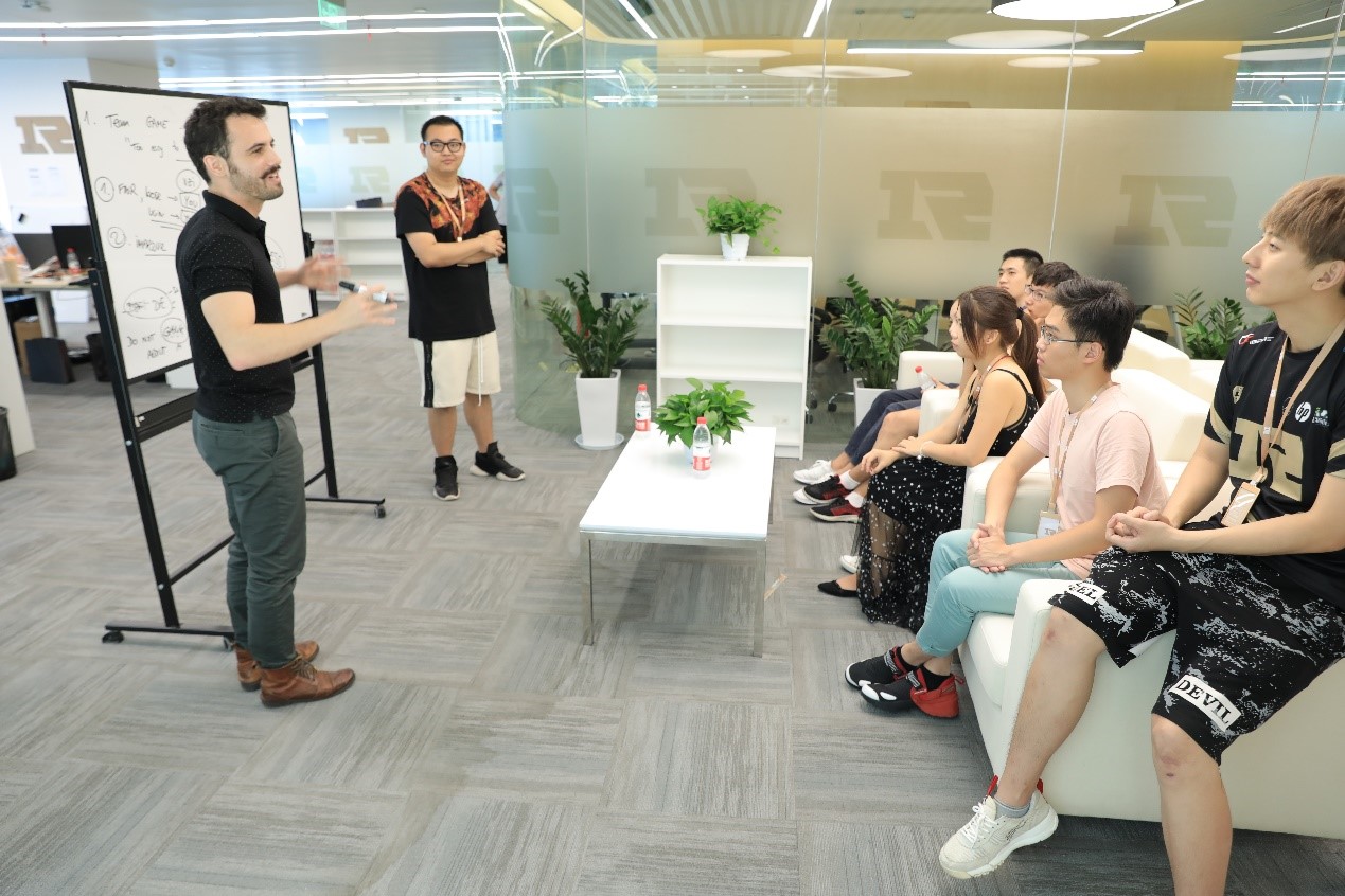 【RNG电竞体验营】打完这场比赛，我就回家好好学习